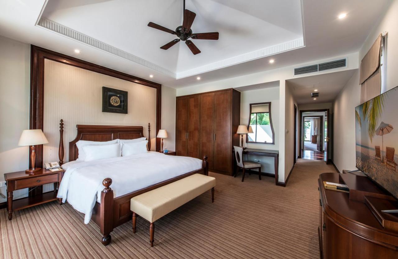 Vinpearl Resort & Spa Phu Quoc Exteriör bild A bedroom at the hotel