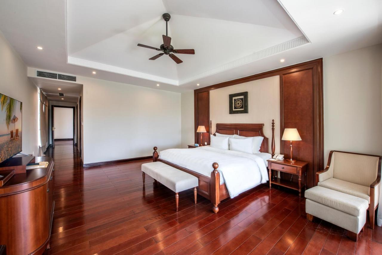 Vinpearl Resort & Spa Phu Quoc Exteriör bild A bedroom at the hotel