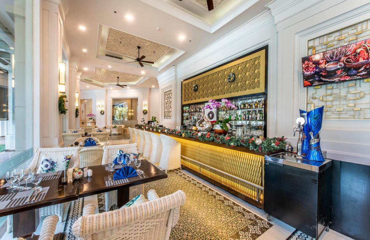 Vinpearl Resort & Spa Phu Quoc Exteriör bild The interior of the restaurant