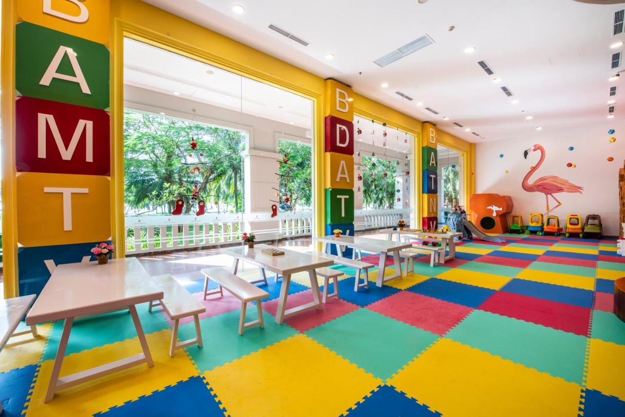 Vinpearl Resort & Spa Phu Quoc Exteriör bild The Children's Club at the Renaissance Hotel, Phnom Penh, Cambodia